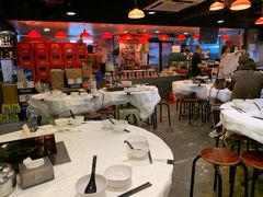 大堂-鲜入围煮花胶鸡海鲜火锅