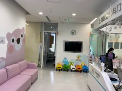 -唯儿诺儿童医院·儿科·眼科(新天地店)