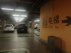 -深圳北站-停车场