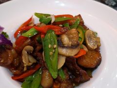 -蘑菇私房菜小馆(杨家坪西城天街店)
