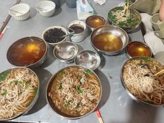-正宗杨记普洱酸醋米线(总店)