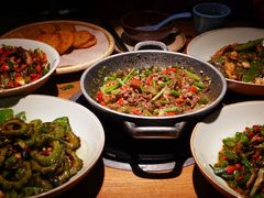 猫儿山的小黄牛-吃饭皇帝大土家民族菜(正大广场店)