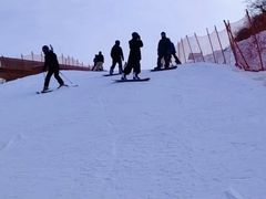 -鳌山滑雪度假区