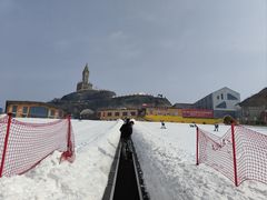 -采薇庄园四季滑雪场