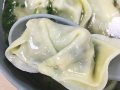 香菜木耳肉馄饨-顶巧鸡汤馄饨(虹口总店)