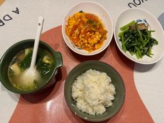 -爱贝佳母婴护理服务中心·月嫂育儿嫂(鲁迅路店)