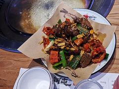 -山河屯铁锅炖·非遗铁锅炖(华强北店)
