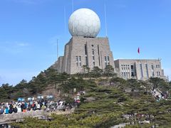 -黄山光明顶山庄