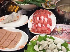 -呷哺呷哺(哈尔滨红博购物广场店)