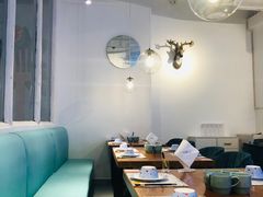 卡座-最味·煲式干锅(银石广场店)