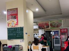 大堂-老游独一佳湘菜馆(高新四路店)
