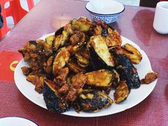 焦糖茄子牛肉粒-桃子餐厅·天津菜(红星路直营店)