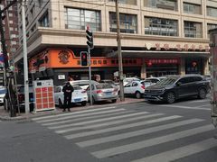 -鸣记脆皮烤鱼·海鲜烤鱼(三八广场店)