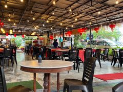 -大树下海鲜饭店