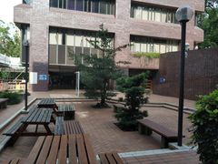 -香港大学