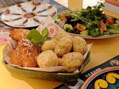 那不勒斯炸物拼盘-BOTTEGA意库(中骏世界城店)