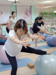 -爱尔乐美孕产瑜伽·普拉提