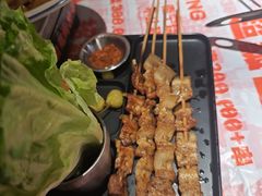 -威记烧嘢·南宁烧烤·超级生牛(绿地店)