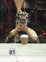 -CARR SALON