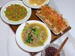 -乐禧母婴全自营月嫂(宝山店)