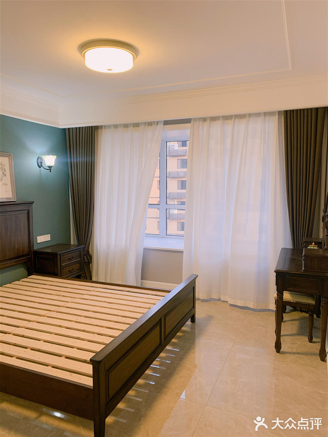 成都|这个美式主卧真的美惨了,就是最爱春天的样子。