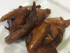 豉油皇乳鸽-惠爱餐厅