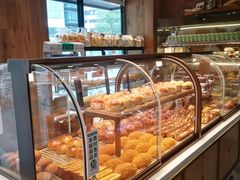 面包甜点陈列柜-爱达乐面包生日蛋糕(锦兴店)