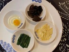 -桥香园云南过桥米线(金马碧鸡店)