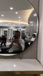 点击看大图 -八佰伴8008星级形象店
