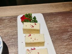 娜帕里勇-那时新疆·车师(大宁音乐广场店)