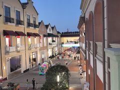-王府井奥莱临潼小镇(临潼店)
