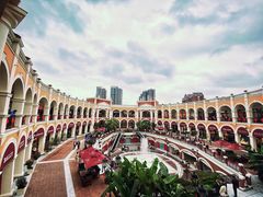 -佛罗伦萨小镇广佛名品奥特莱斯(疏港路店)