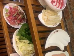 -亮欢寨酸汤鱼(沙冲路店)