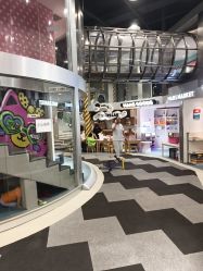 点击看大图 -MINI MARS 脚下的城市乐园·餐饮·派对(静安江宁店)