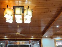 -芦茨金富饭庄·25年老字号·专做稻草鸡