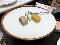 -皇城根·鲁菜济南菜·吊炉烤鸭·炒鸡鱼头(济南旗舰店)