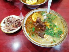 -金杨拉面王小吃面馆·牛三宝面·红烧牛肉粉