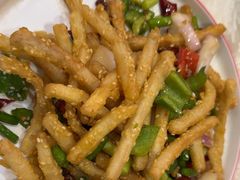 -海盗船. 龙虾烧烤. 酒馆