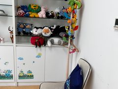 -瑞尔齿科(上海长风大悦城店)