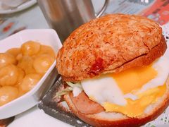 爆蛋菠萝包套餐-新大咀港式茶餐厅(宝山万达店)