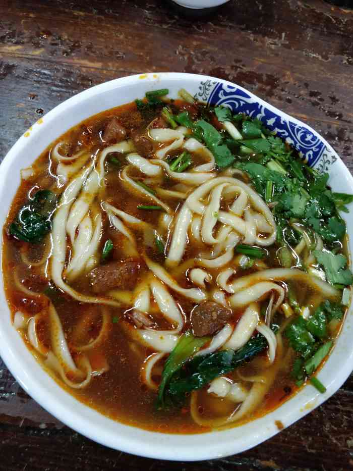 晋大碗刀削面-"家门口的快餐店,挨着长途汽车站,晋大碗削.