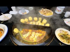 -鱼窝棚柴火铁锅炖(富山屯店)