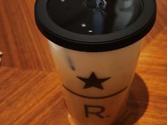 -星巴克臻选(天津恒隆广场旗舰店)