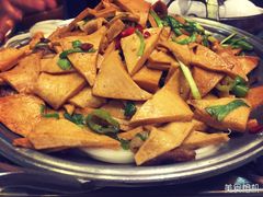 千页豆腐-嘎吧锅私家菜馆(新村十区店)