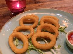 洋葱圈-SISTERS BAR RESTAURANT川意酒馆(嘉善老市H楼店)