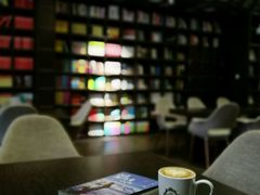 -钟书阁(松江泰晤士小镇店)