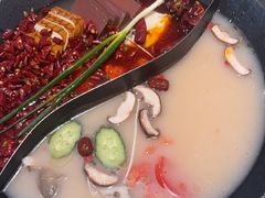 -肖婷姐大铁锅重庆火锅(南湖店)