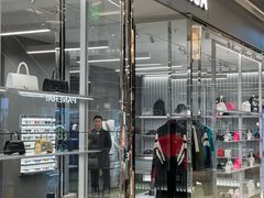 -BALENCIAGA(恒隆广场店)