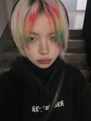 -藤野造型烫发染发