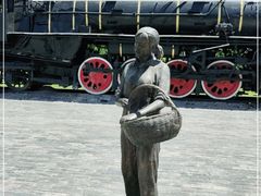 -百里峡七彩艺术小镇